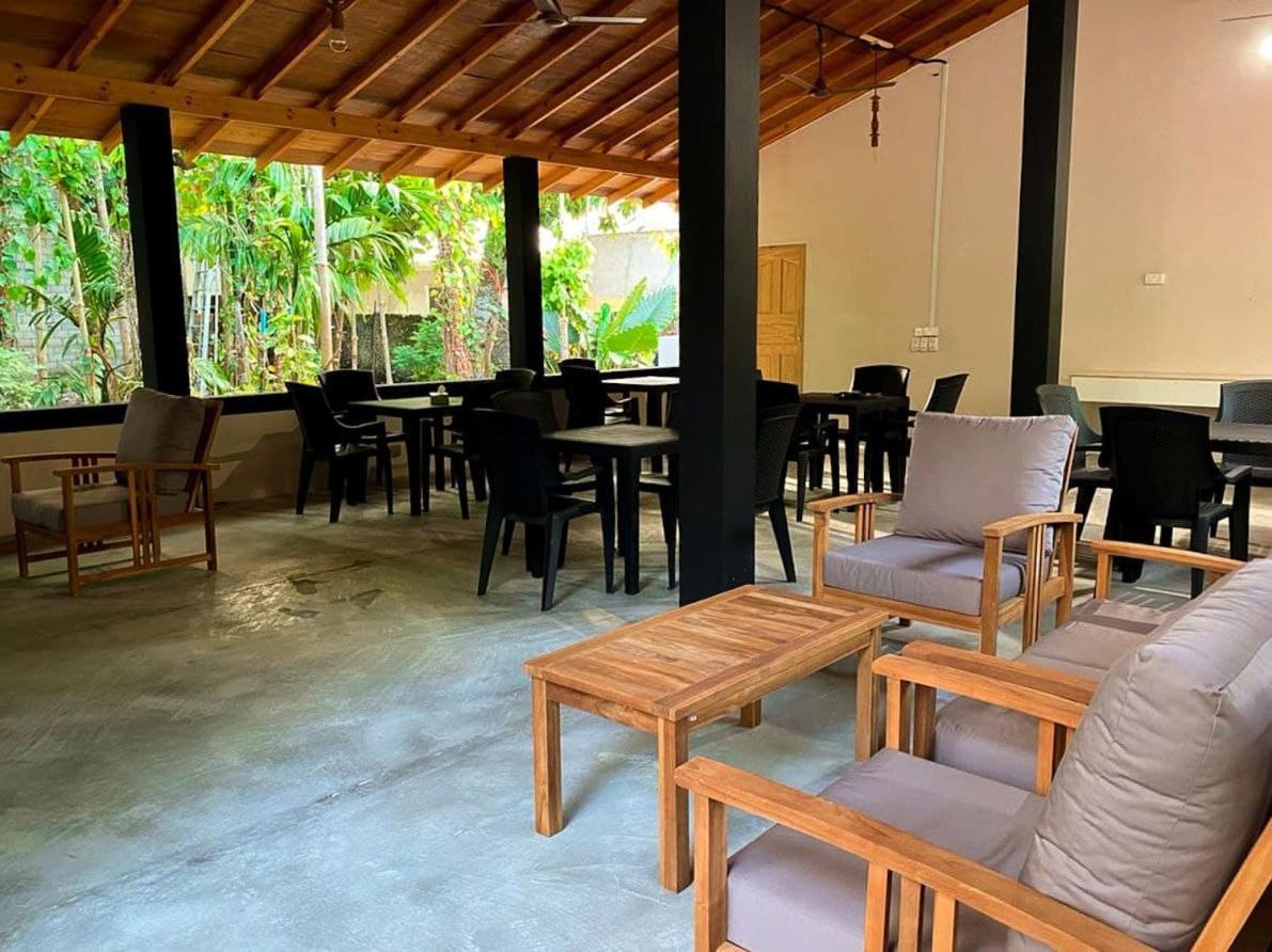Kingsway Thoddoo Maldives Hotel Exterior foto